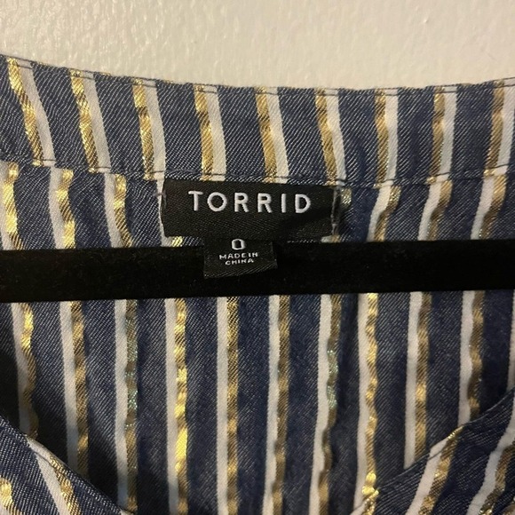 Torrid 0 Striped‎ Short Sleeve V Neck Blouse Large - Picture 6 of 9